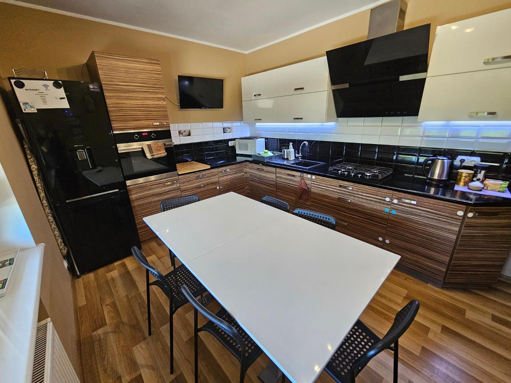Taniespanie Rokietnica Rokietnica  Esterno foto